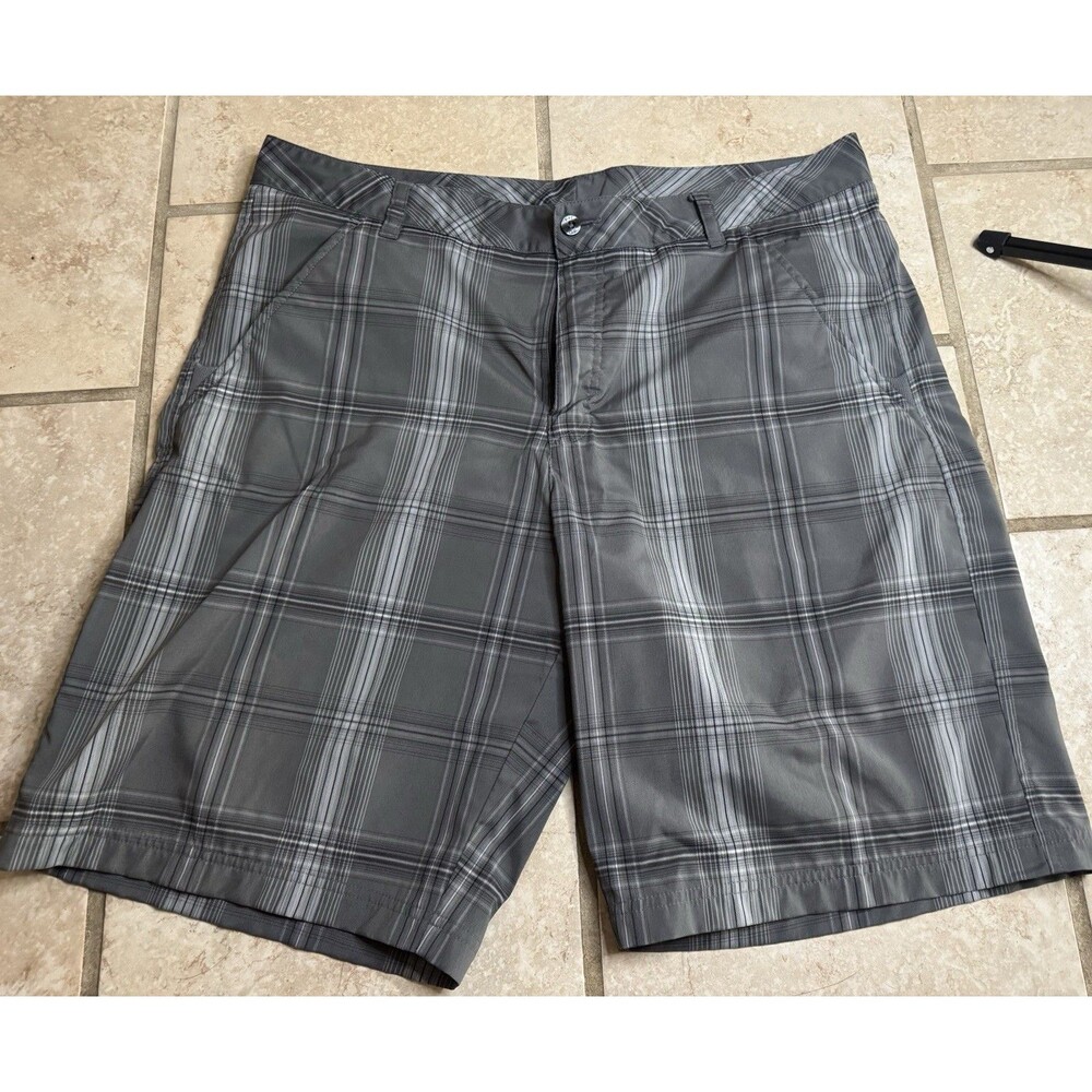 FILA SPORT Golf Men’s Plaid Performance Shorts Gray Black White - Size 38